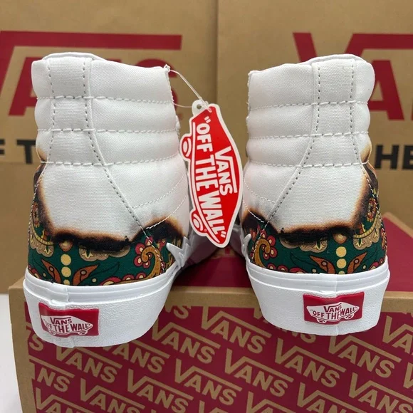 Vans WMNS Sk8-Hi Bolt (Big Reveal) True White/P Sneakers
VN0A5JIVAZQ - Picture 14 of 16